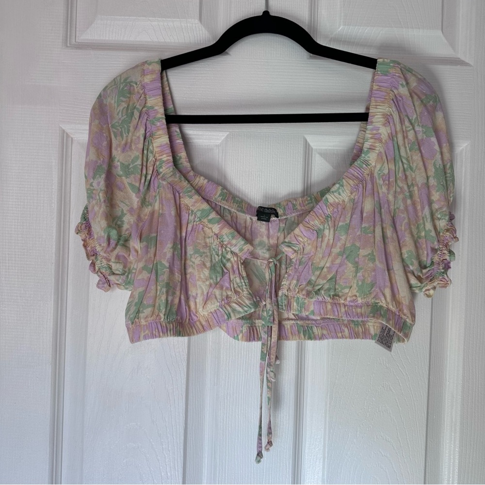 Floral crop top with tie detail